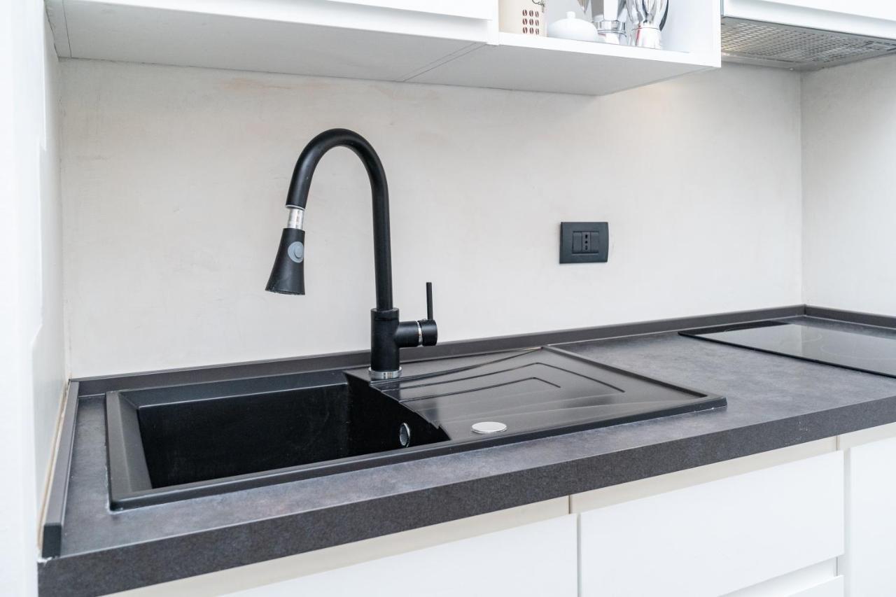 Brand New Studio With Garage - Close To The Beach Acquarica del Capo Eksteriør bilde